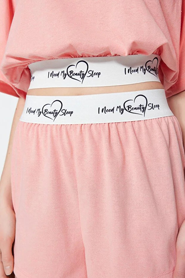 Light Pink slogan