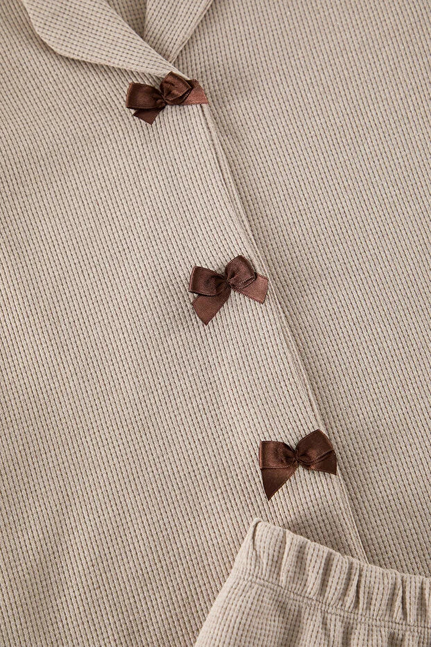 Beige Ribbon/Bow Detail Waffle Fabric