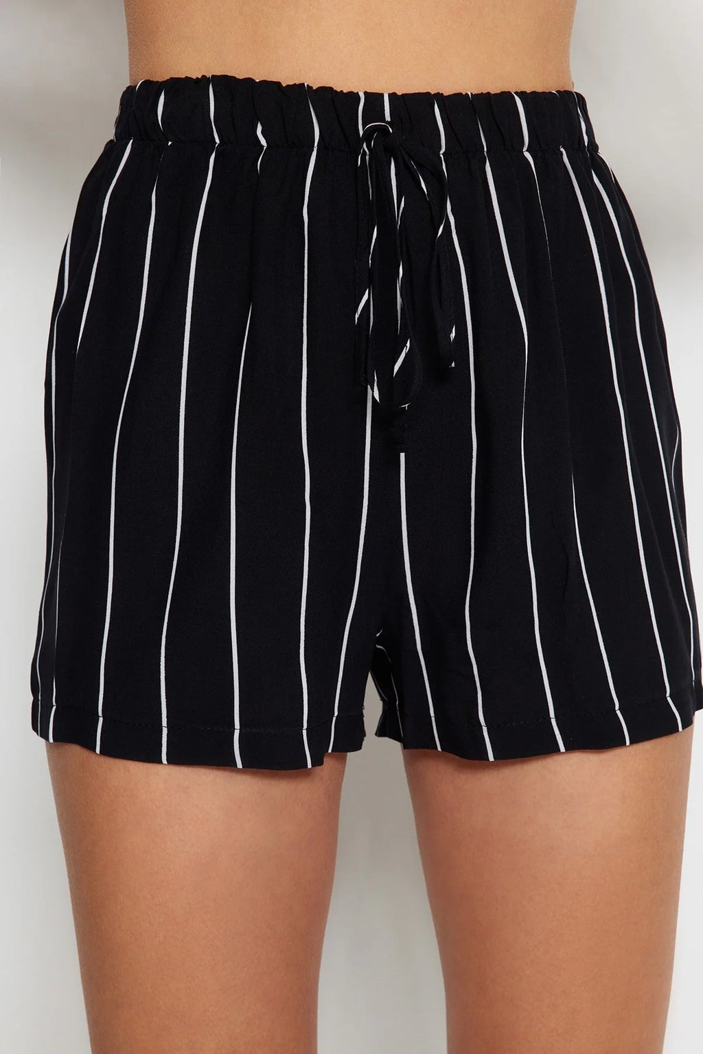 Black striped back tie set
