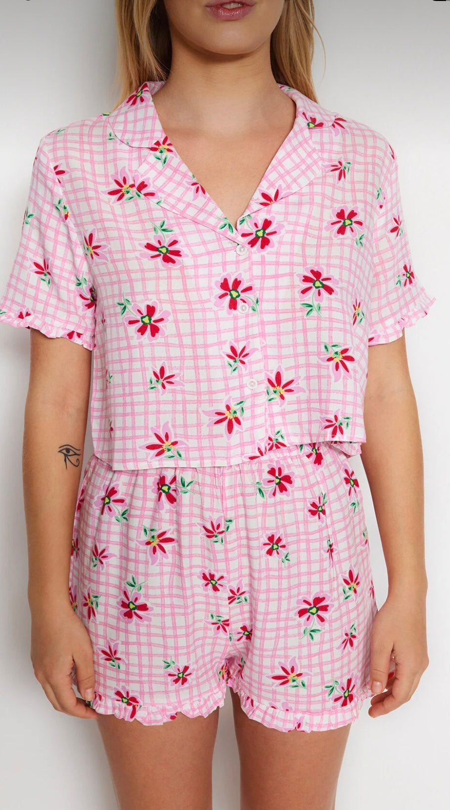 Pink Flora frilly viscous