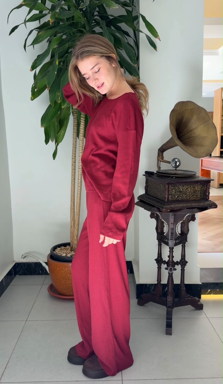 Elara Set