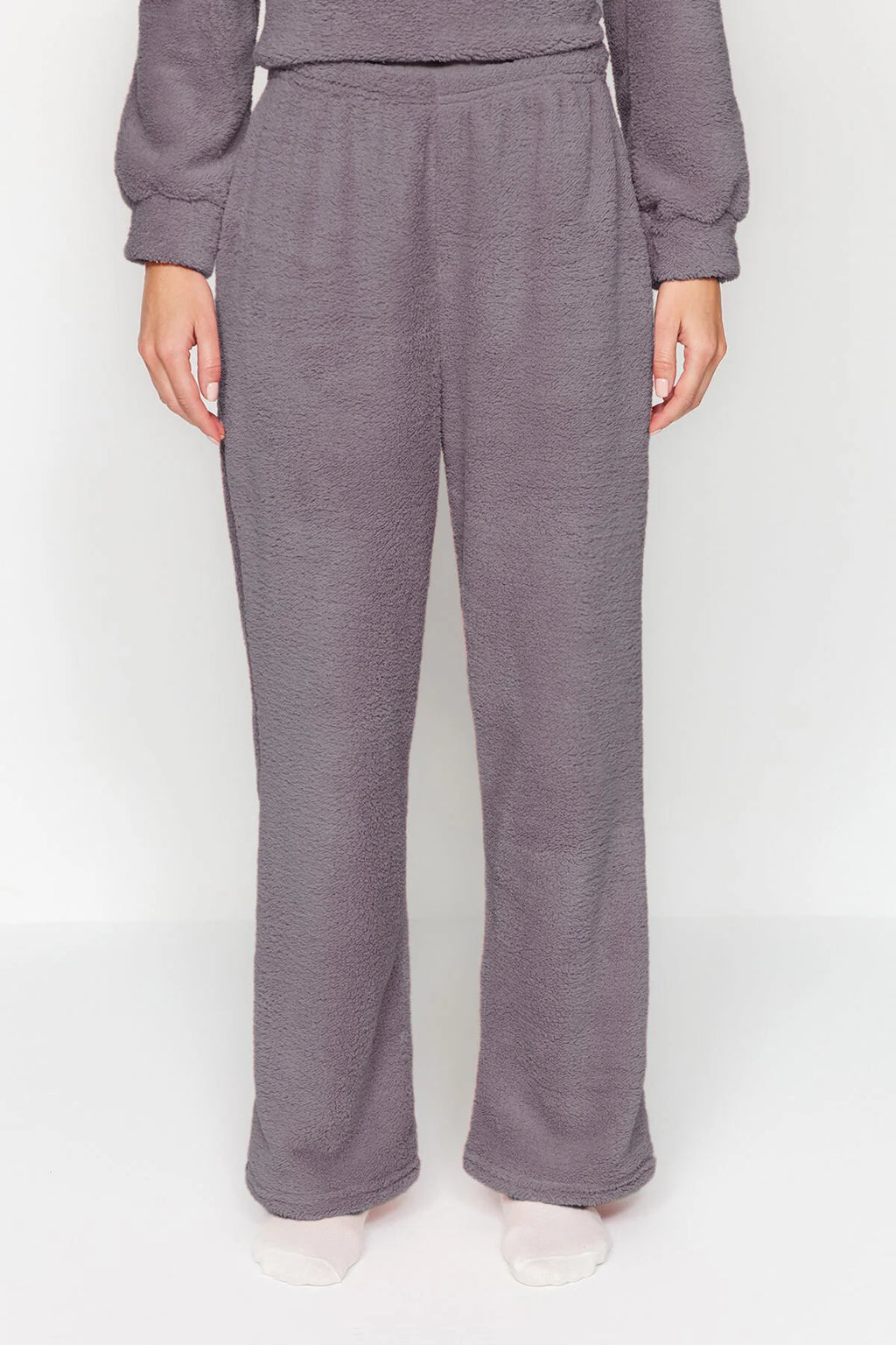 Winter Smoked  Hood and Ear Detail