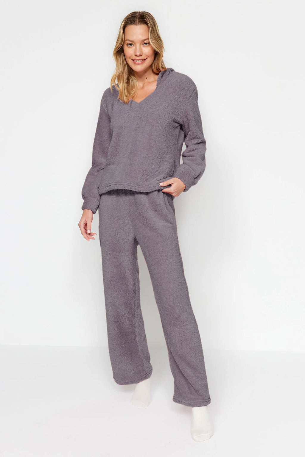 Winter Smoked  Hood and Ear Detail