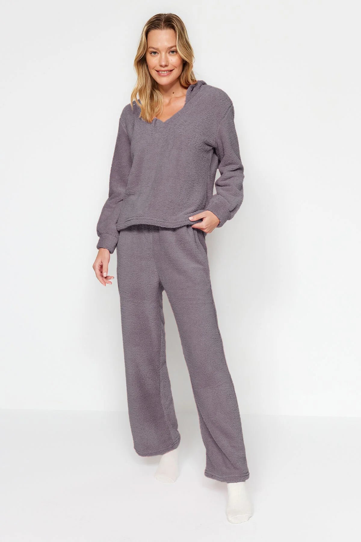 Winter Smoked  Hood and Ear Detail